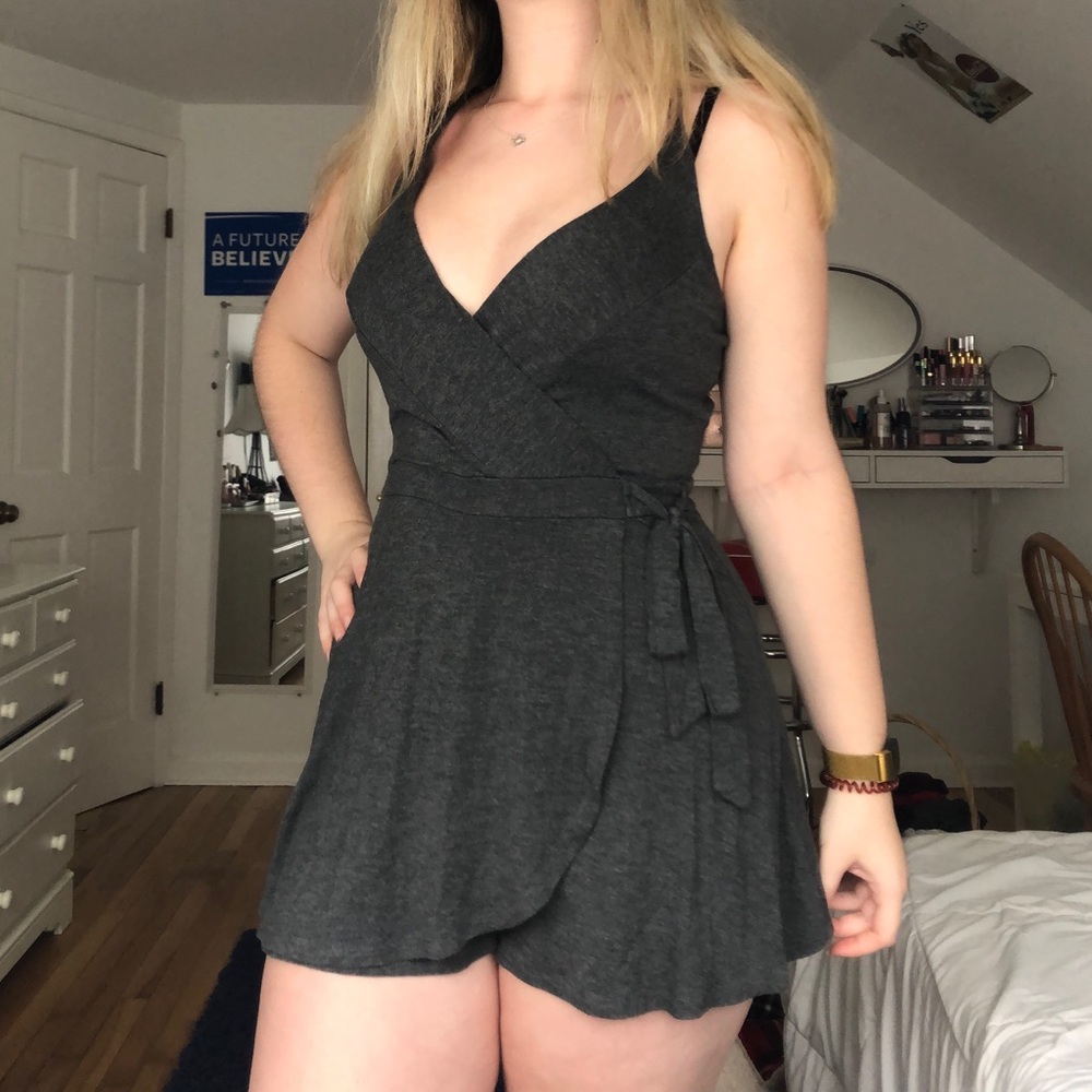 gray v-neck romper with tie